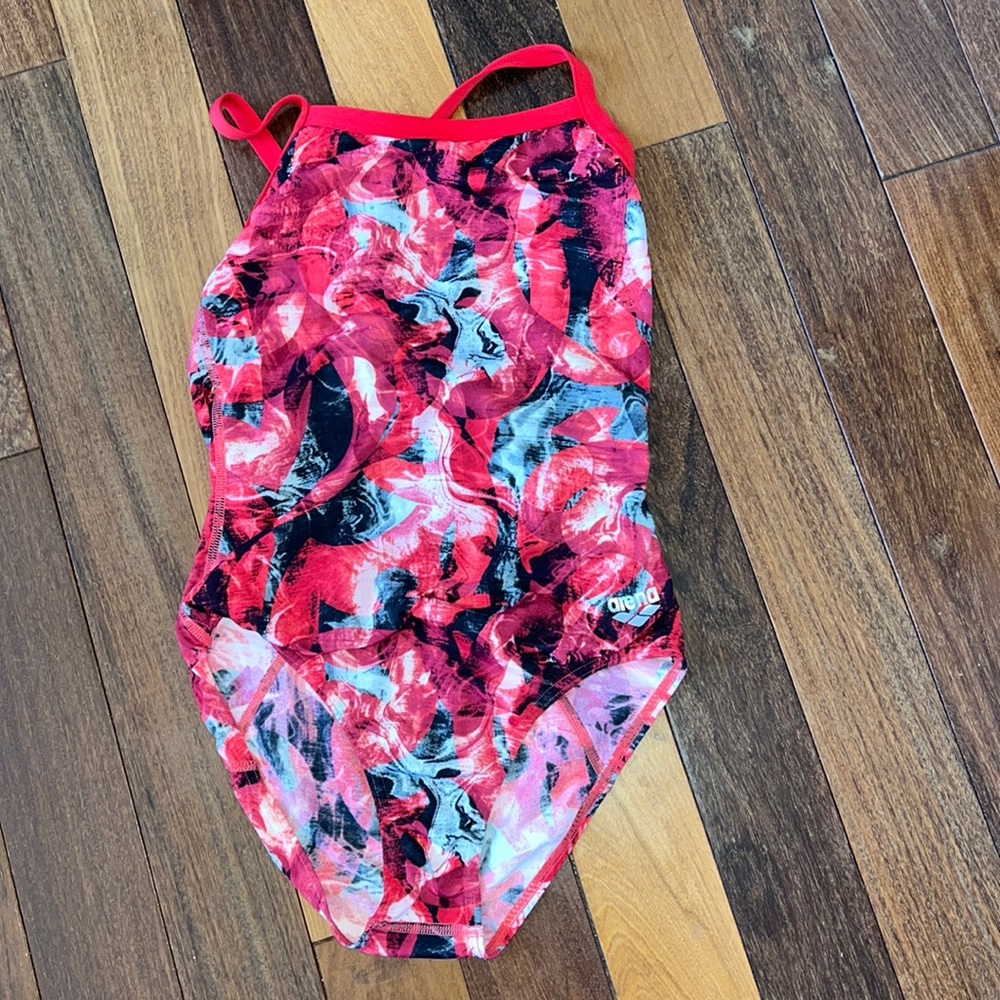 Arena Size 28 Practice Suit